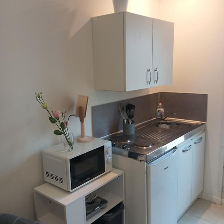 Studio De 14M2 Dans Une Maison Cagnes-sur-Mer Exterior foto